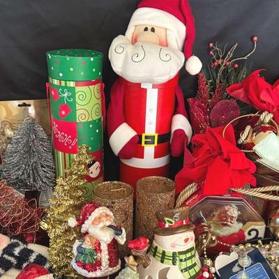 Lot 124: Seasonal Coco-Cola Tins, Bead Tree Decor, Wine Boxes, &More