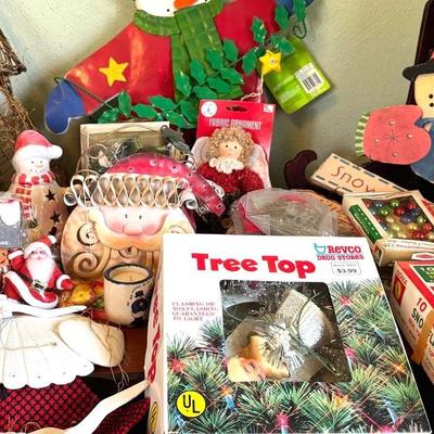 Lot 173:  Vintage Christmas, Seashore Ornaments , Tin Decor ,&More!