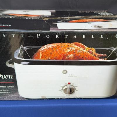 Lot 500: 18 Quart Roaster Oven