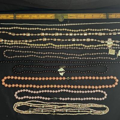 Lot 302: Vintage Pink And Blush Tone Pearls