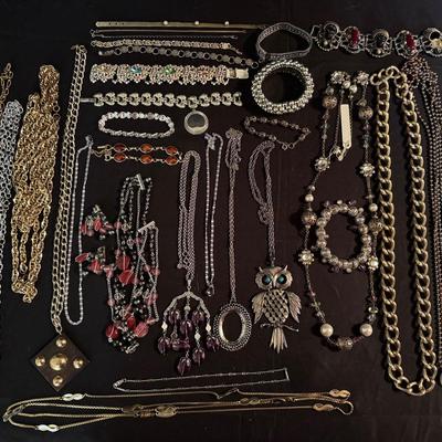 Lot 230: Mixed Metal Costume Jewelry 