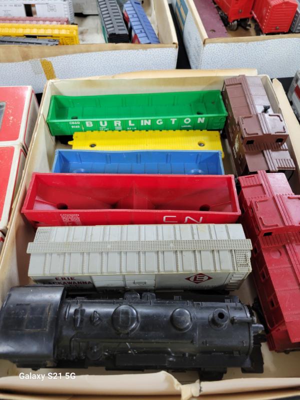Sale Photo Thumbnail #33