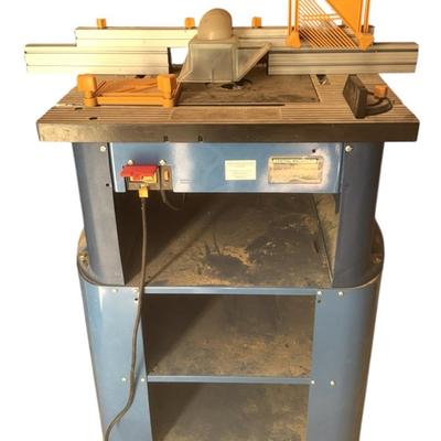 Central Machinery Router With Full Size Table