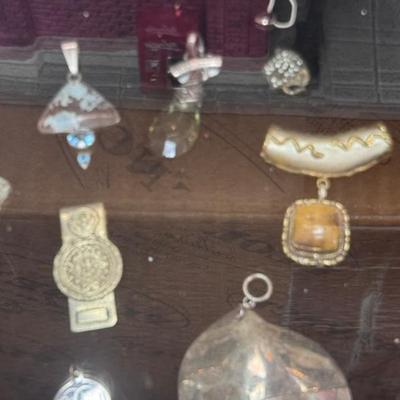 Sale Photo Thumbnail #333
