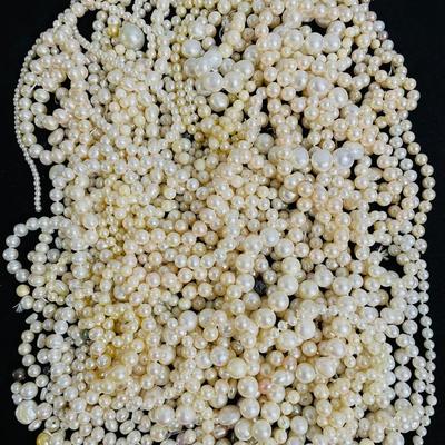 14) Large Bag Of Broken Pearl Strands