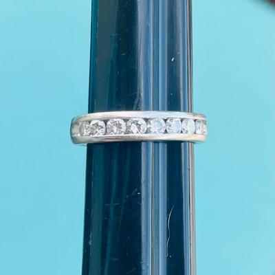 107) NAGL Graded Platinum Diamond Ring 1103398