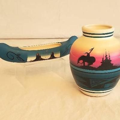 (2) Navajo Pottery Pieces 