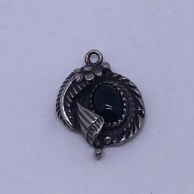 Sterling Silver Onyx Pendant 2.3g
