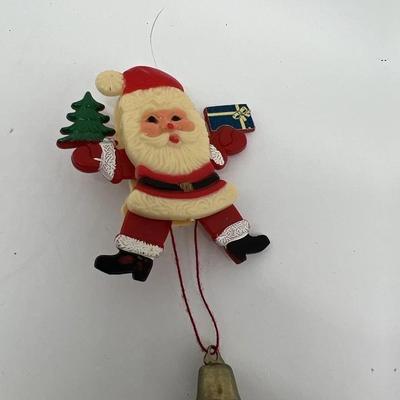 Vintage Santa Pin Pull String Dance