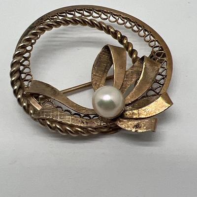 Ank Vintage Gold Filled Leaf Broach 4.1g