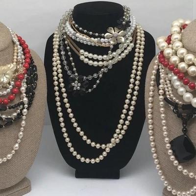 Jewelry Lot Necklaces Beads & Pendants Vintage 
