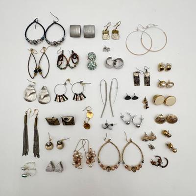 Mixed Earrings Lot
