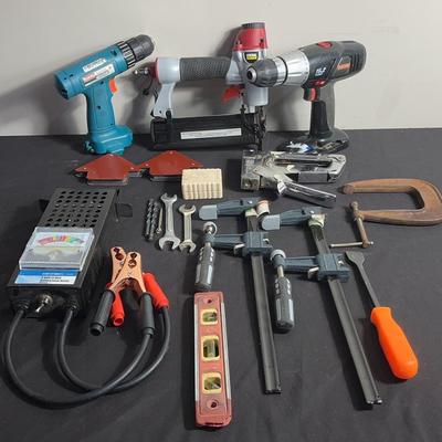 Miscellaneous Tools Lot 8 (Mskita Drill, Central Pneumatic 2-in-1 Air Nailer/Stapler And No
