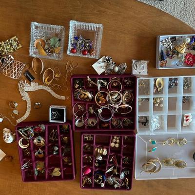 Sale Photo Thumbnail #79