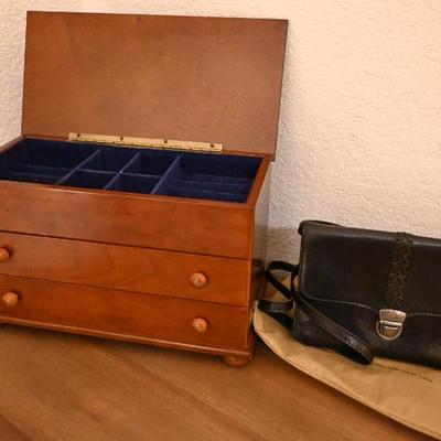 Sale Photo Thumbnail #34
