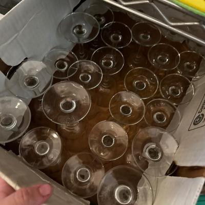 4 boxes of wine glasses