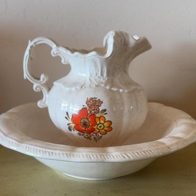 Vintage Wash Basin