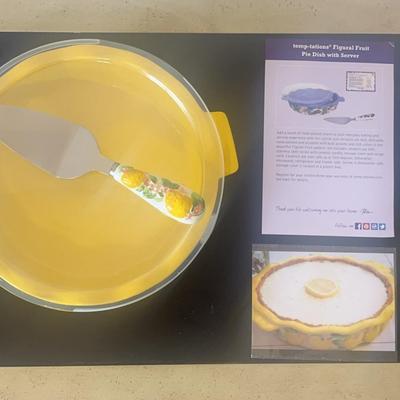Brand New Temp-tations Lemon Pie Dish with Server and Lid
