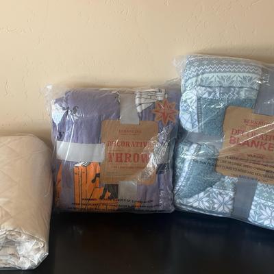 Decorative Throws