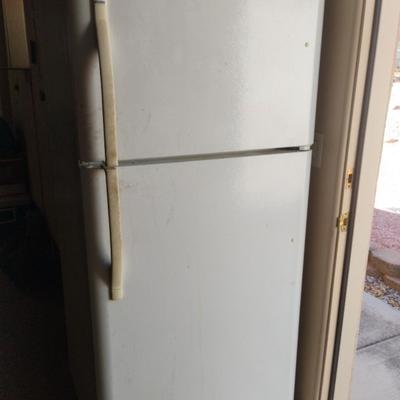 Refrigerator/Freezer (Works)