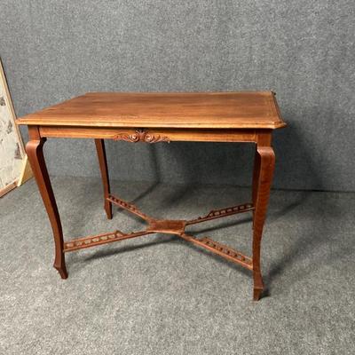 Sale Photo Thumbnail #21: Antique Dutch Tbale 