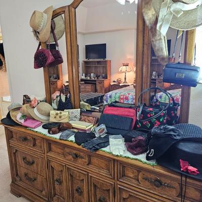 Sale Photo Thumbnail #184