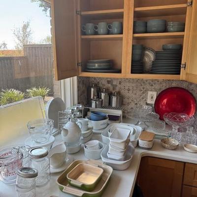 Sale Photo Thumbnail #38: Pyrex and Corning Ware