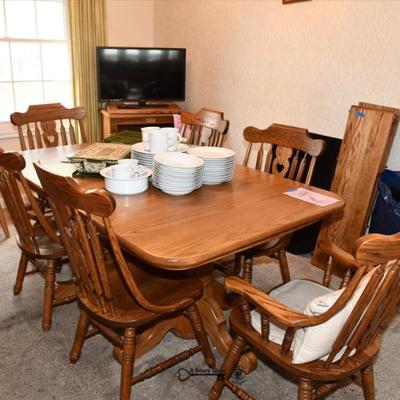 068 dining room
