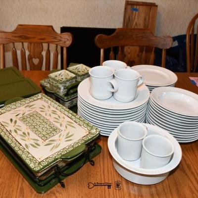 072 dining room