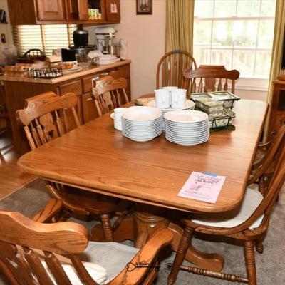 069 dining room