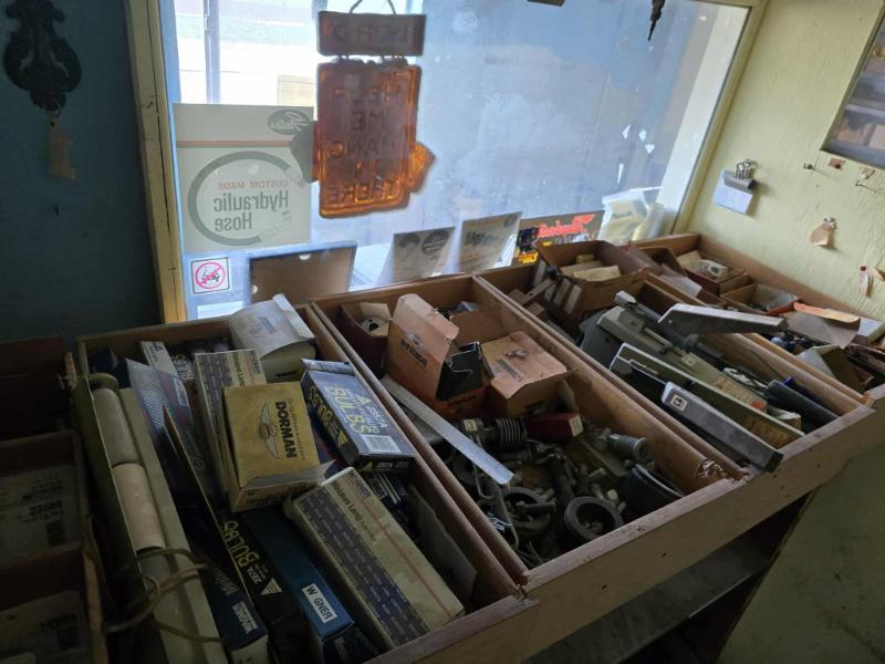 Sale Photo Thumbnail #120