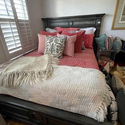 Sale Photo Thumbnail #7: Ethan Allen Bed