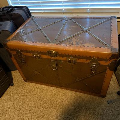 Sale Photo Thumbnail #68: Vintage steamer trunk