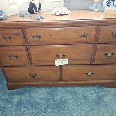 Sale Photo Thumbnail #544