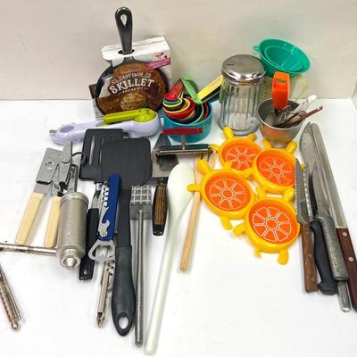“The Modern Gourmet” Baking Kit & Kitchen Utensils 