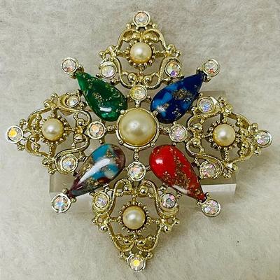 “Sarah Coventry” Vintage Brooch