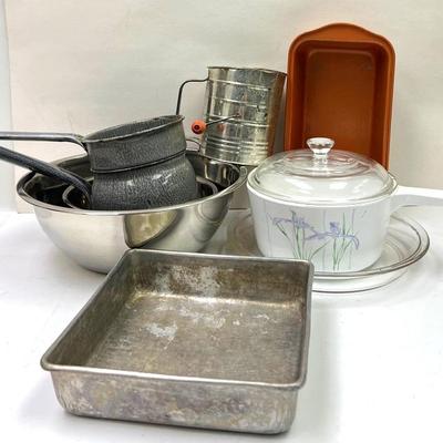 Vintage “Bromwell’s” Sifter & Kitchen Ware