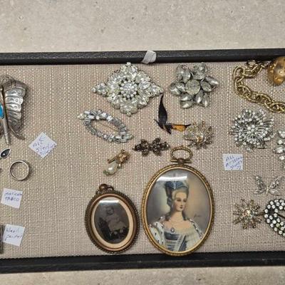 Sale Photo Thumbnail #46