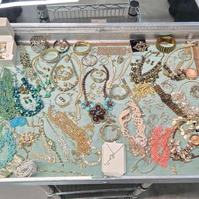 Sale Photo Thumbnail #627