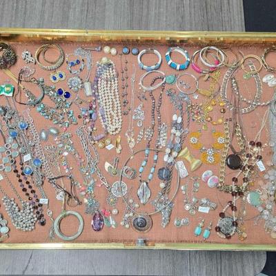 Sale Photo Thumbnail #628