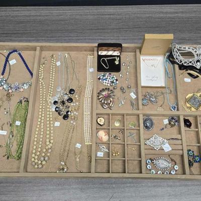 Sale Photo Thumbnail #620