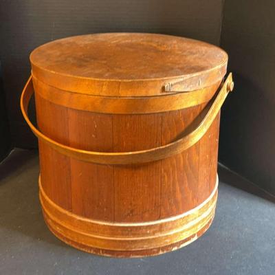 Reproduction  Primitive Flour Bucket w/lid and handle