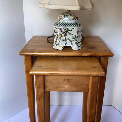 Nesting Tables And Decorative Lamp 