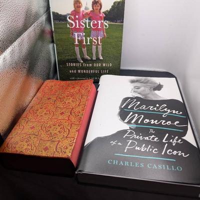 Marilyn Monroe By Charles Casillo, Sisters First Bush Sisters, Gone With The Wind By Margaret Mitche