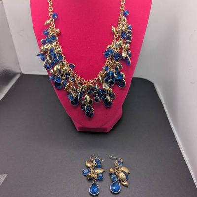 Blue And Goldtone Beads On A Goldtone Bib Necklace With Matching Earrings 
