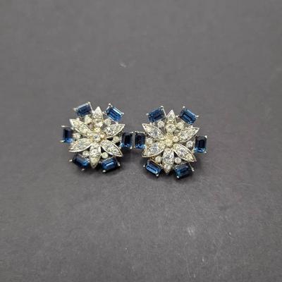 Tromco Clear Rhinestones And Blue Like Sapphires Earrings 