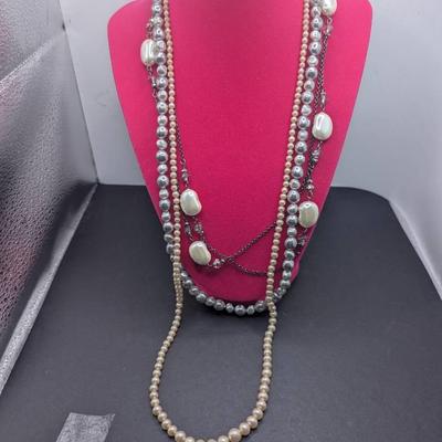 Baroque Faux Pearls/Crystals Necklace, Trifari Gray Faux Pearls Necklace, Faux Pearl Necklace Vintag
