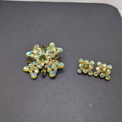 Vintage Maltese Fabulous Green AB Cross Brooch Pin With Matching Earrings 