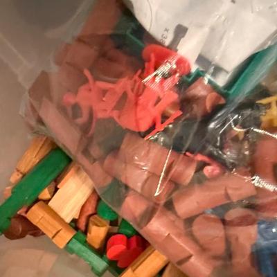 Sale Photo Thumbnail #271