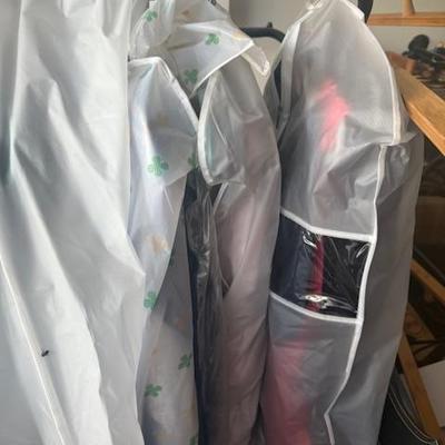 Tons of Clothes!! 